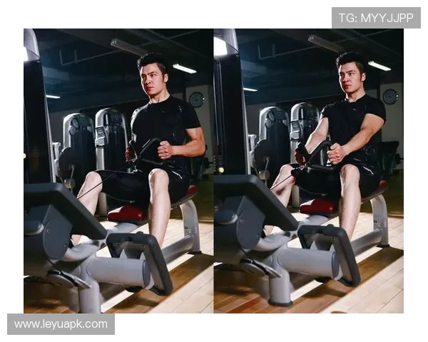 坐姿下拉训练器使用方法与背部肌群激活训练 坐姿下拉训练器使用方法与背部肌群激活训练